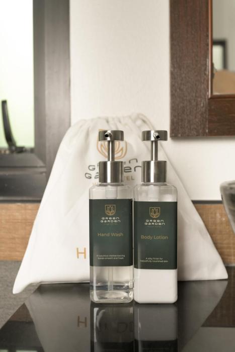 green garden villa hotel