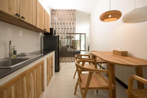 green garden villa hotel