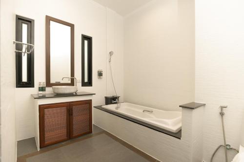 green garden villa hotel