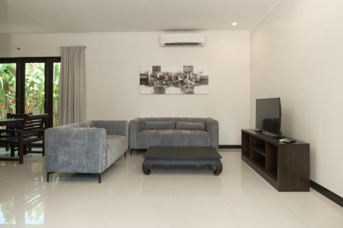 green garden villa hotel