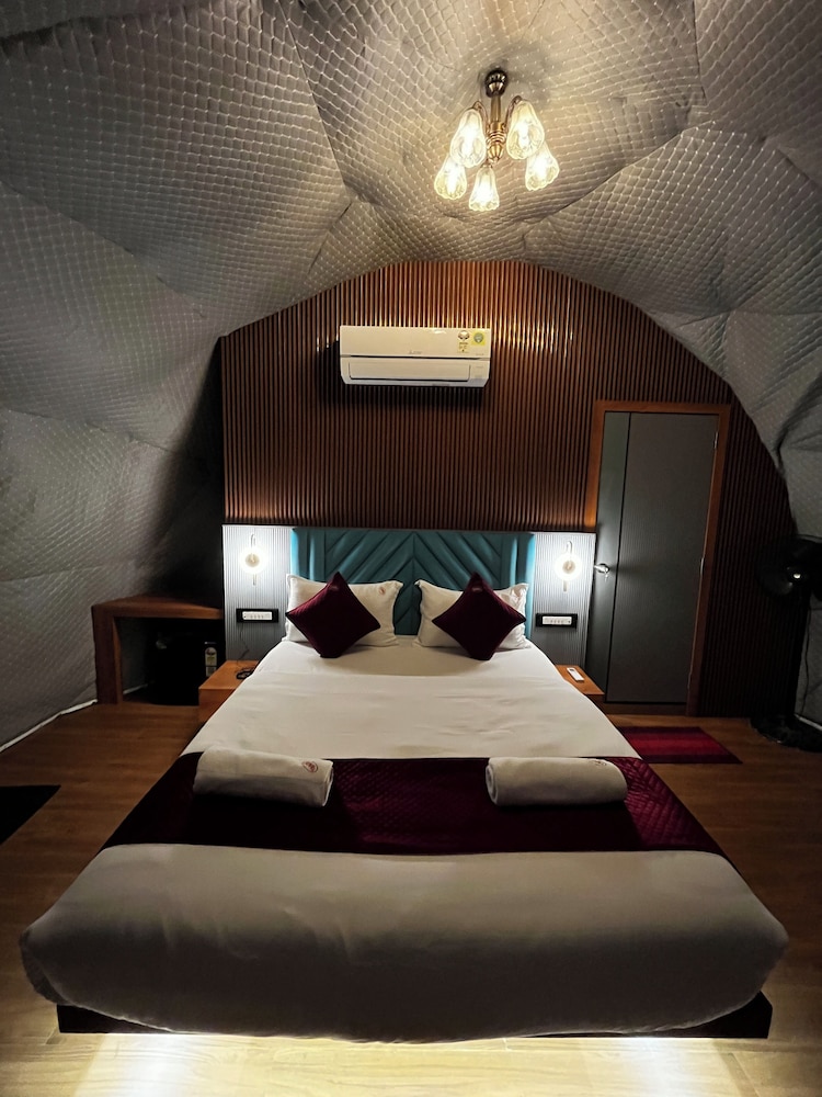 sovas nature hideout