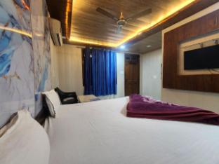 hotel saini home stay