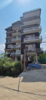 hotel j s villa