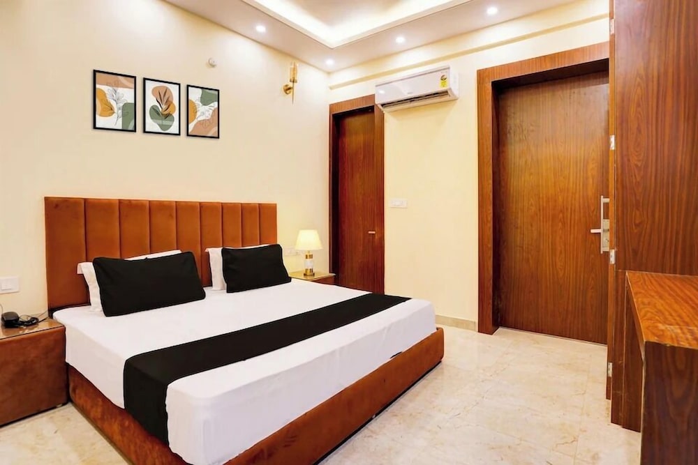 hotel radha vrinda