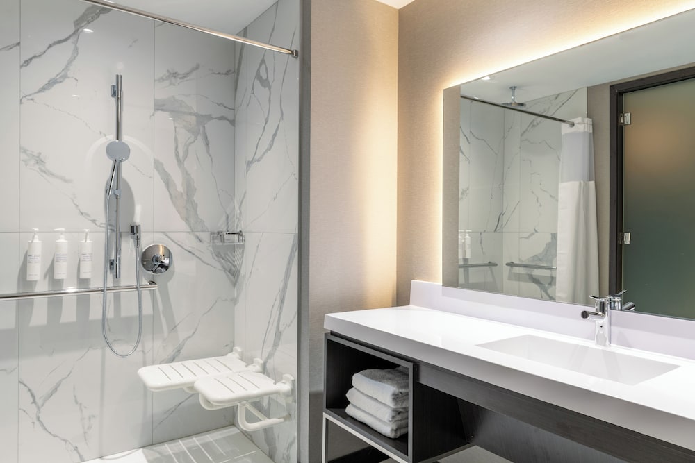 ac hotel burlington