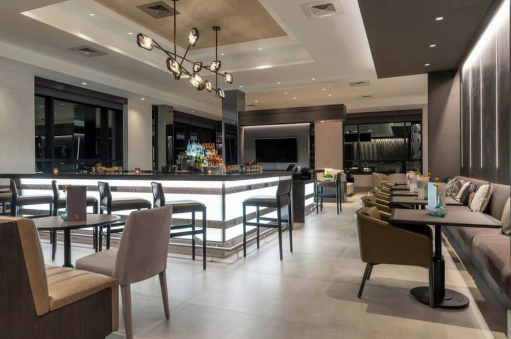 ac hotel burlington
