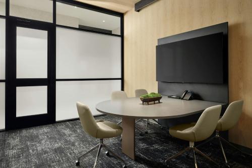 ac hotel burlington