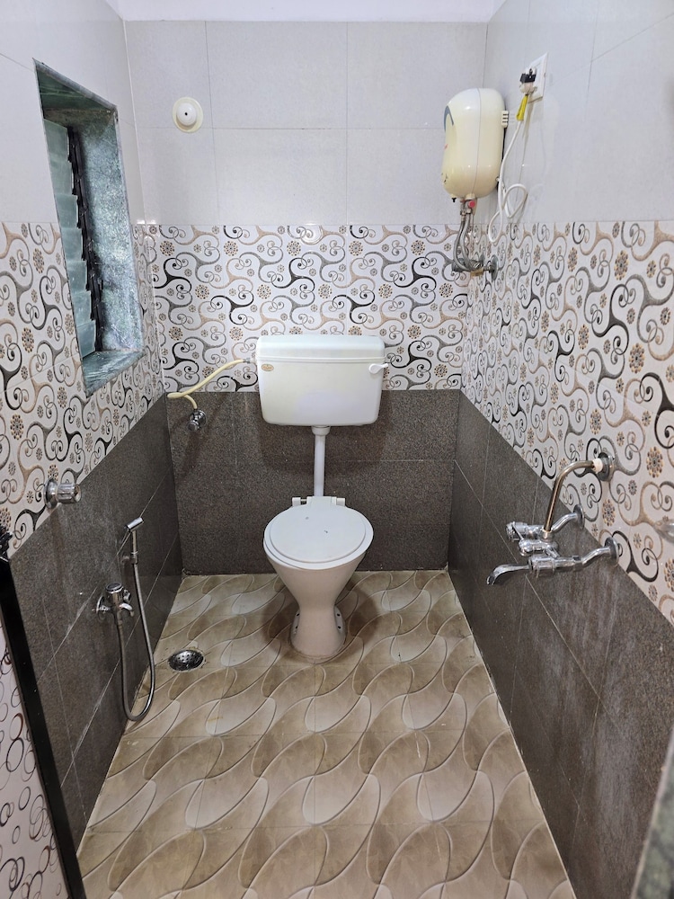 saaz resort and lawn