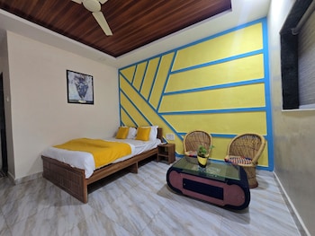 saaz resort and lawn