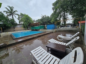 saaz resort and lawn