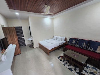 saaz resort and lawn