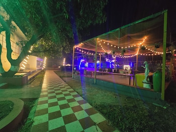 saaz resort and lawn