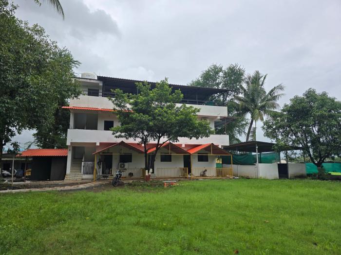 saaz resort and lawn