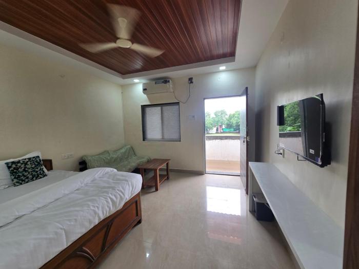 saaz resort and lawn