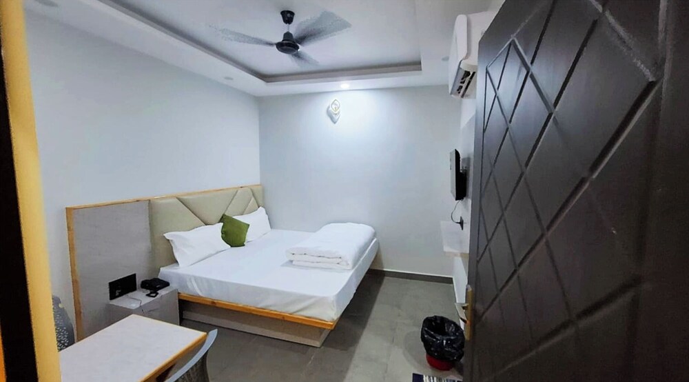 hotel heavens guest house haridwar