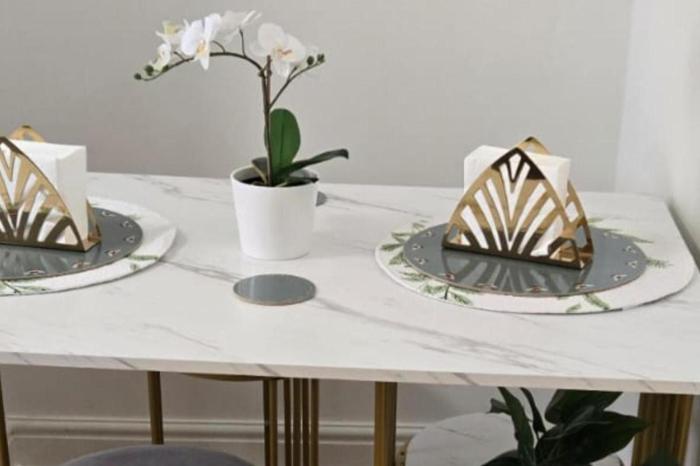 glams cozy city apartment in wolverhampton