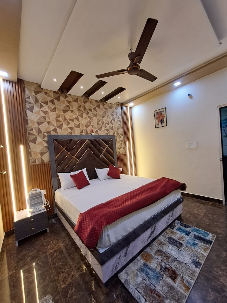 prem aashiyana home stay