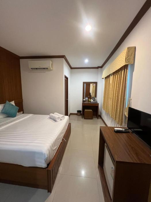 sk residence and restaurant patong