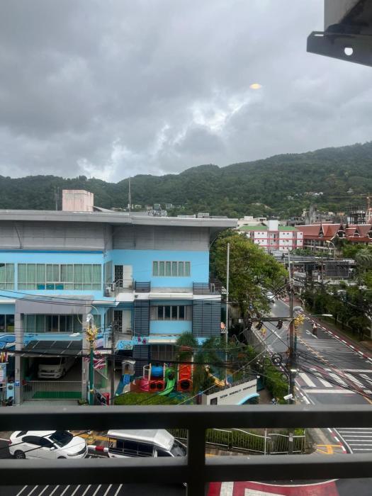 sk residence and restaurant patong