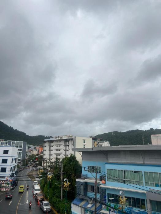 sk residence and restaurant patong