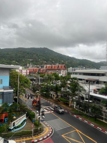 sk residence and restaurant patong