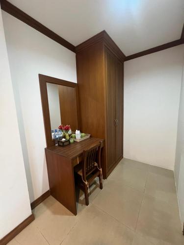 sk residence and restaurant patong
