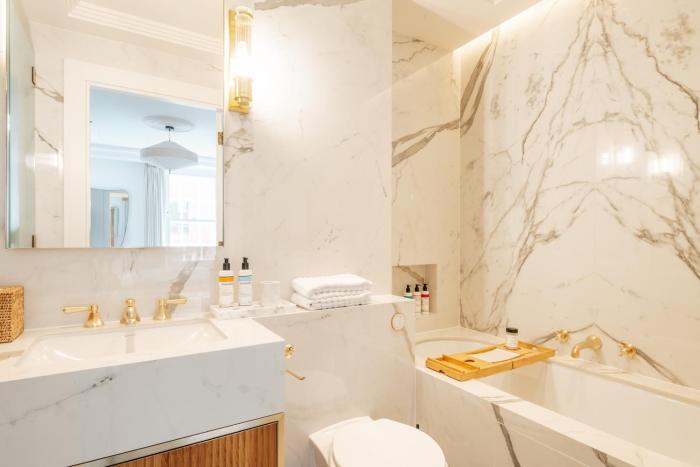 claridge house by slo