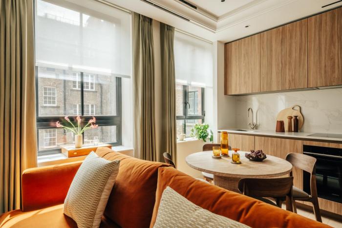 claridge house by slo