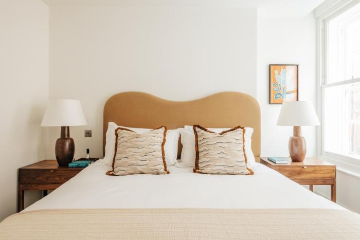 claridge house by slo