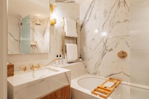 claridge house by slo