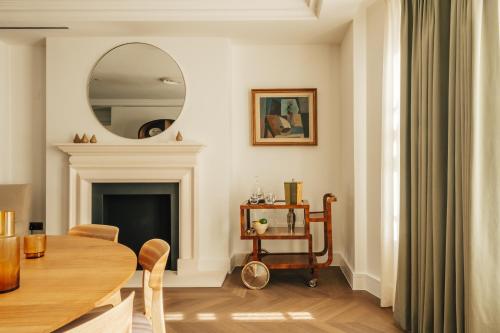 claridge house by slo