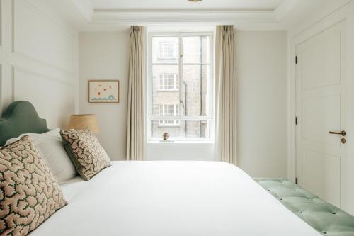 claridge house by slo