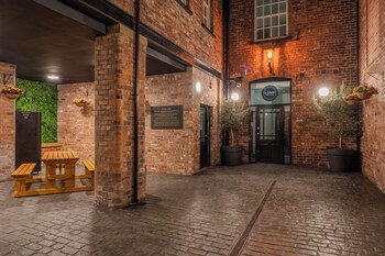 the old lyric hall st david aparthotel