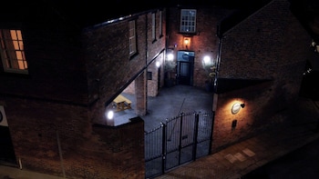 the old lyric hall st david aparthotel