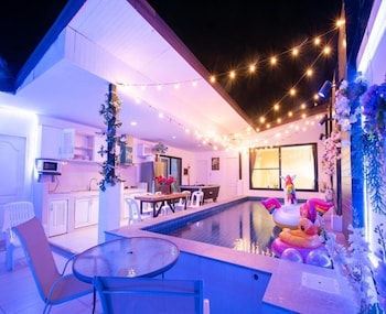 hunter hide pool villa