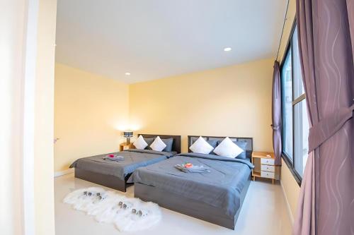 hunter hide pool villa