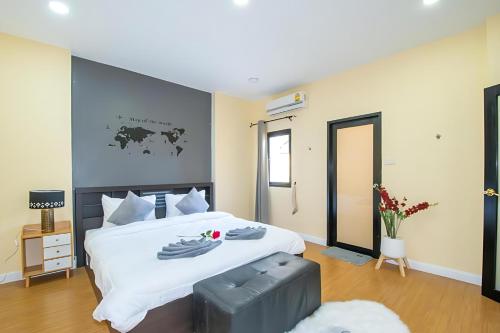 hunter hide pool villa