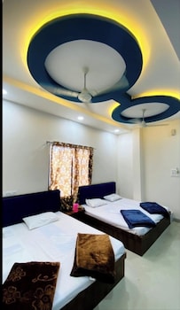 hotel tirupati ujjain