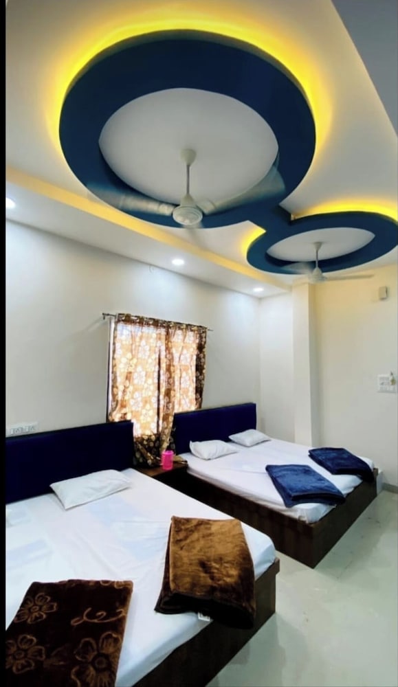 hotel tirupati ujjain