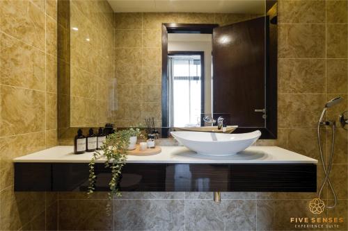 dorsett kuala lumpur by five senses