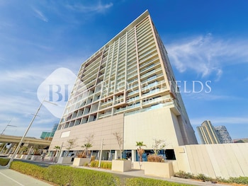 bloomfields luxurious stu maryah island