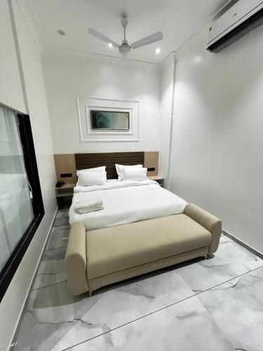 Hotel The Octave,,3 star