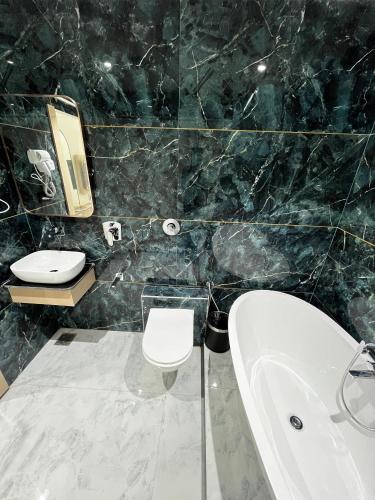 Hotel The Octave,,3 star