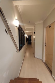 Darul Salam Inn,,3 star