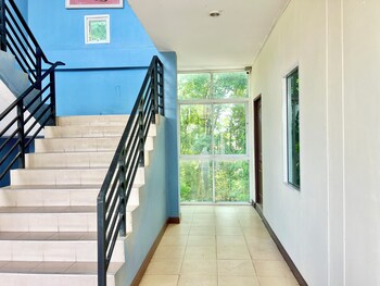 ban phai