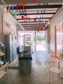 Hlangkha Hostel,,2 star