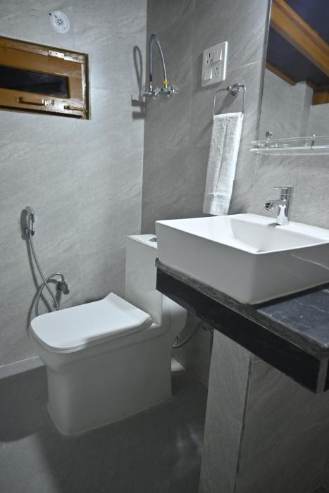 the wild planet treehouses and cottages