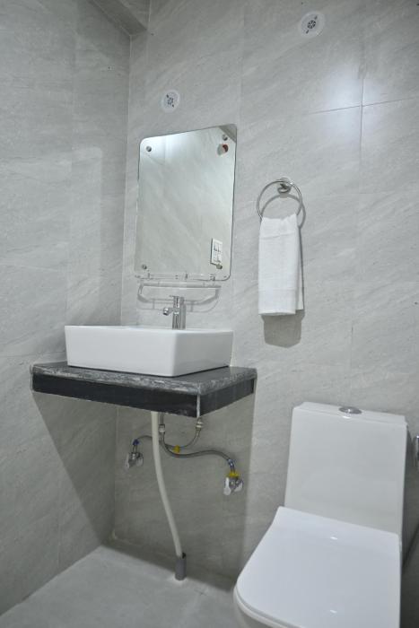 the wild planet treehouses and cottages