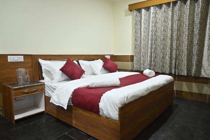 the wild planet treehouses and cottages