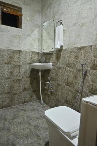 the wild planet treehouses and cottages